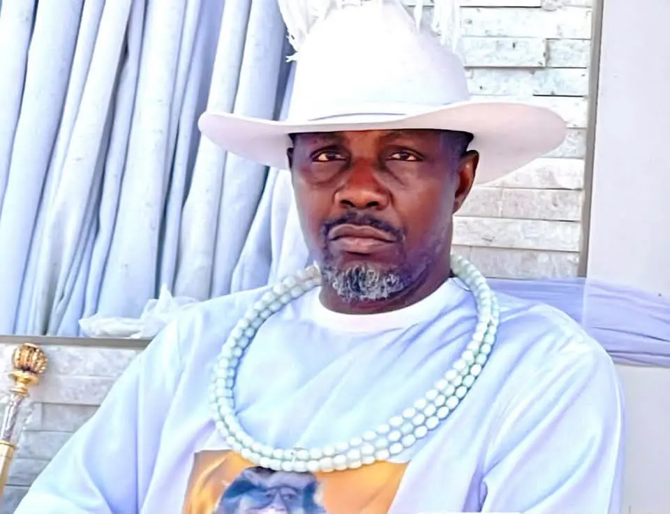 Government Ekpemupolo, popularly known as Tompolo, wearing a white hat and white clothing